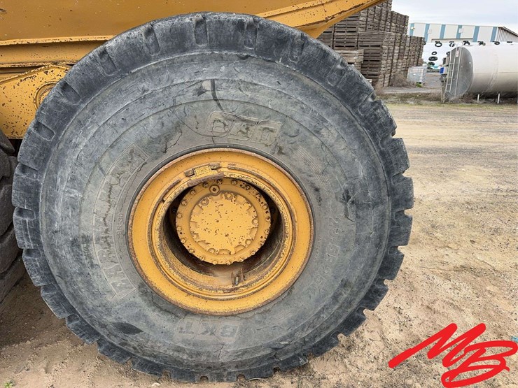 caterpillar-740-image-10