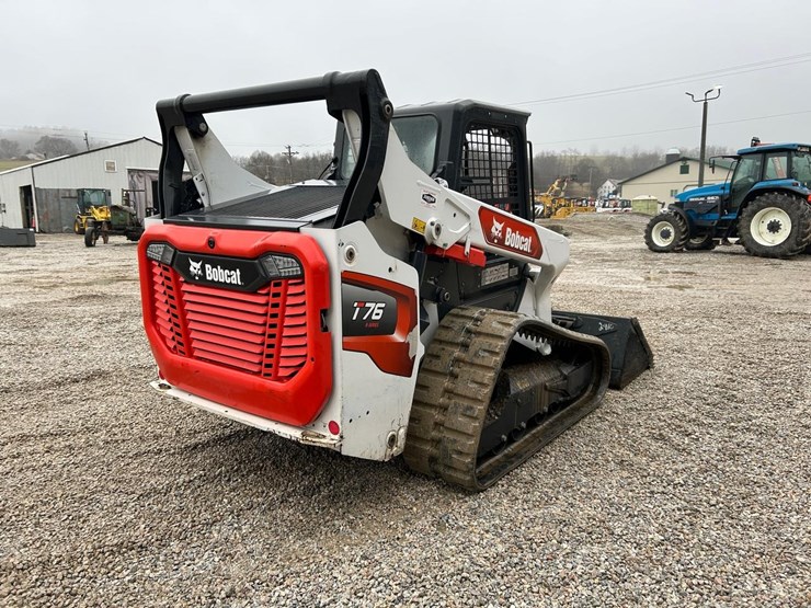 2022-bobcat-t76-image-4