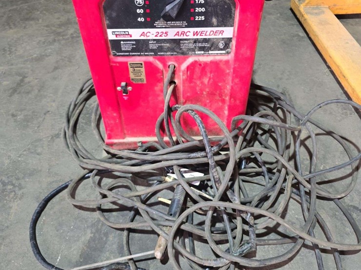 lincoln-225-arc-welder-image-1