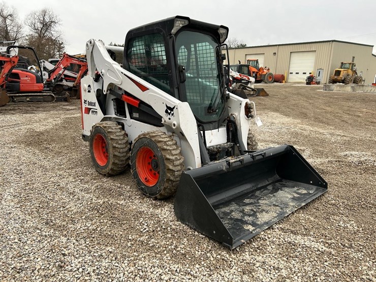 2020-bobcat-s570-image-6