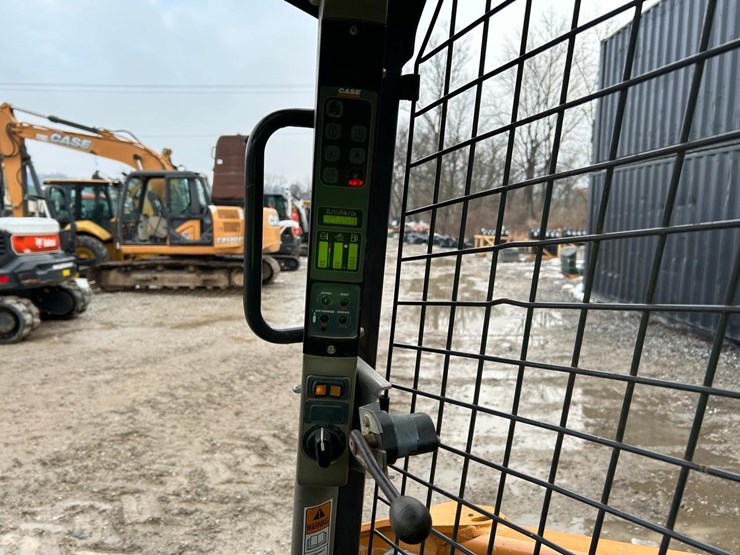 2016-case-tv380-image-43