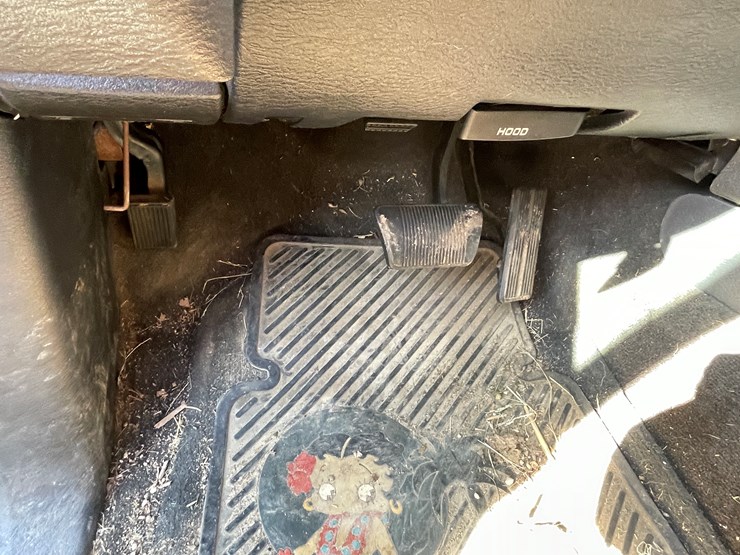 #6018-•-2004-dodge-turbo-diesel-pickup-(wi-title-in-delay)-image-37