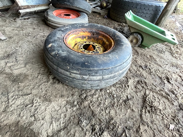 #6078-•-implement-tire-image-2