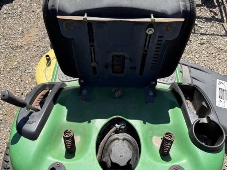 john-deere-d110-image-6