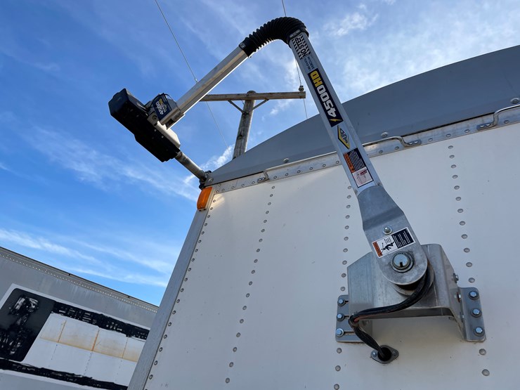 2011-wilson-hopper-bottom-image-23