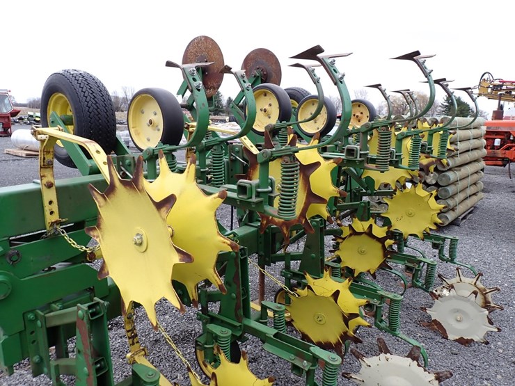 john-deere-825-image-6