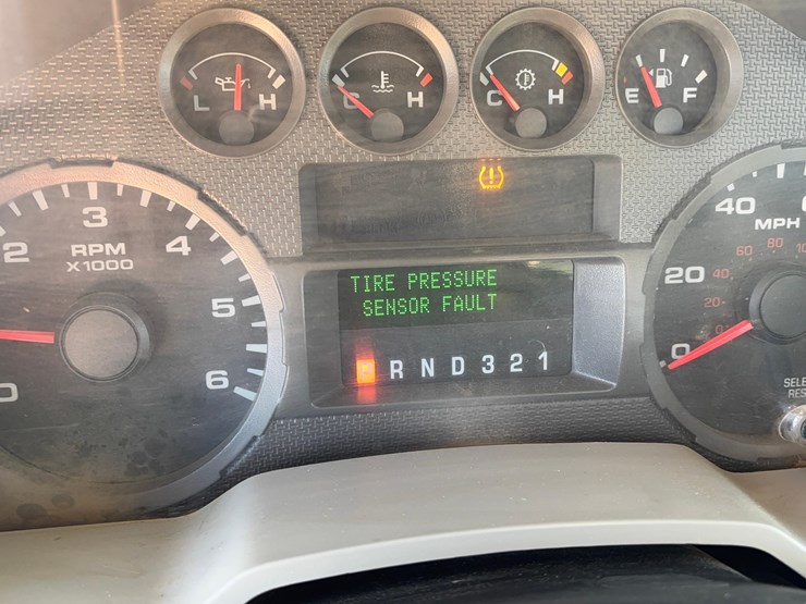 2009-ford-f250-xl-image-14