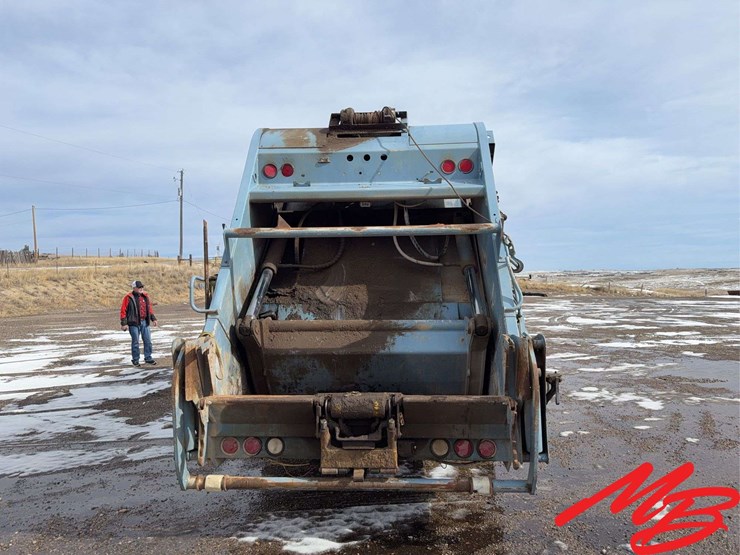 2004-international-7600-image-4