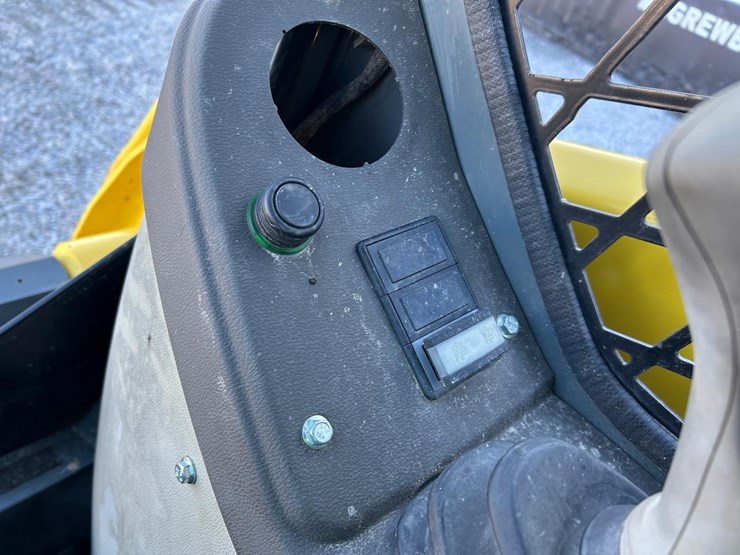 2016-wacker-neuson-st35-image-22