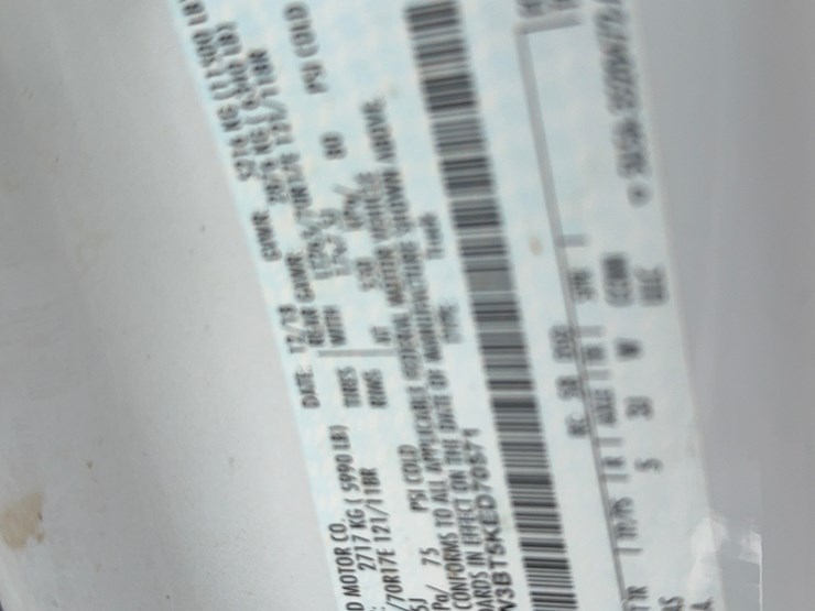 2018-ford-f350-xl-image-33