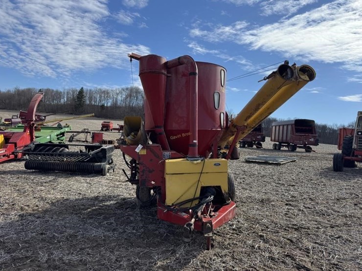 355-new-holland-355-image-2