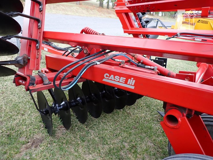 case-ih-3950-image-13