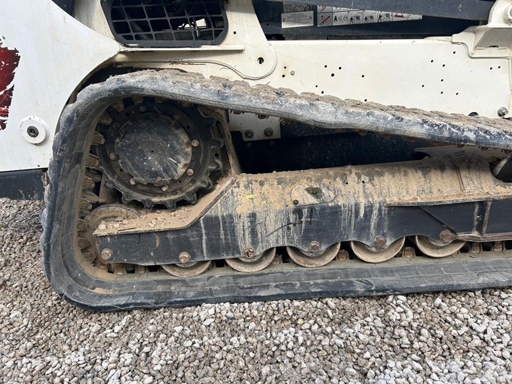 2023-bobcat-t770-image-13