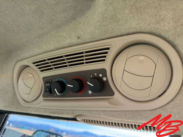 john-deere-4630-image-40