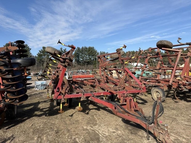 case-ih-4800-image-4