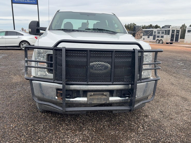 2018-ford-f350-xl-image-7