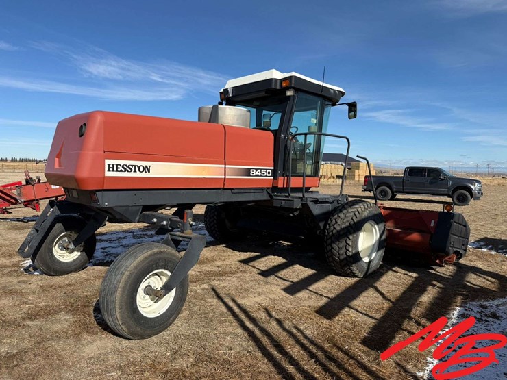 hesston-8450-image-11