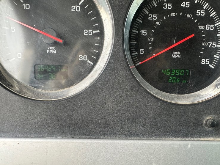 2013-kenworth-t660-image-13