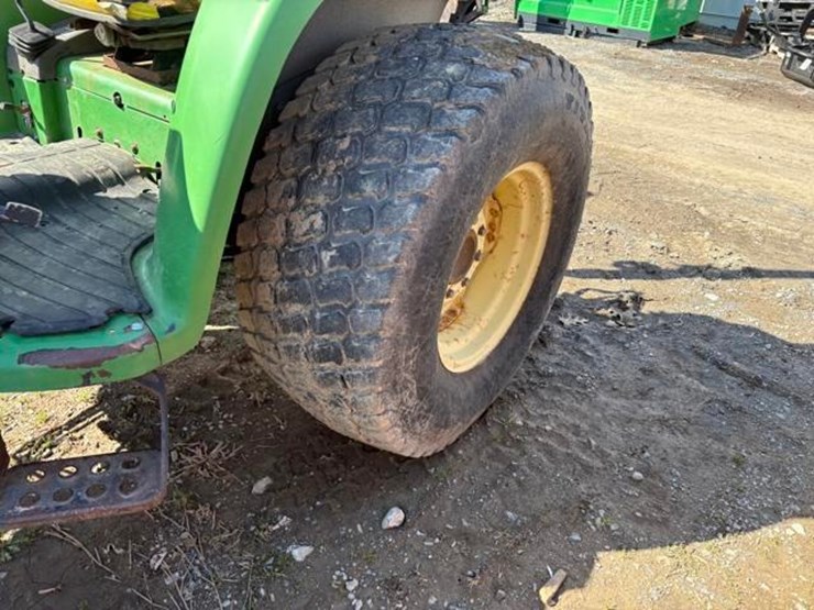 john-deere-4700-image-8