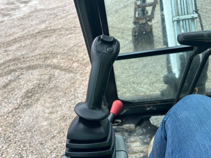 2022-bobcat-e26-image-26