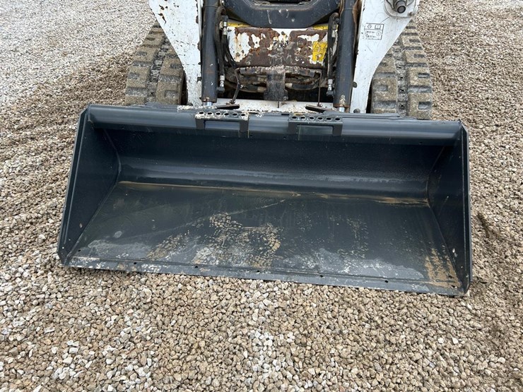 2022-bobcat-t550-image-9