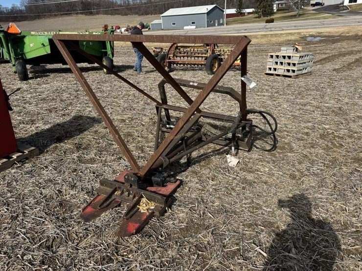 skidsteer-mount-tree-shear---off-site-image-1
