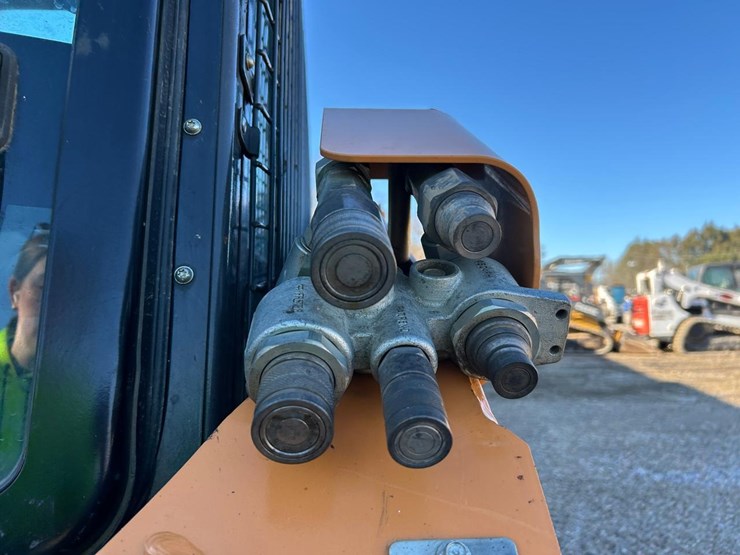 2016-case-tr340-image-11