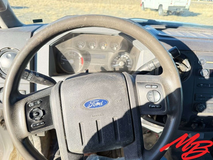 2012-ford-f350-image-35