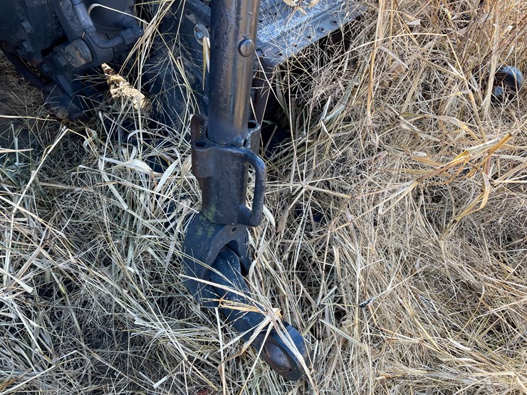 new-holland-t8030-image-8