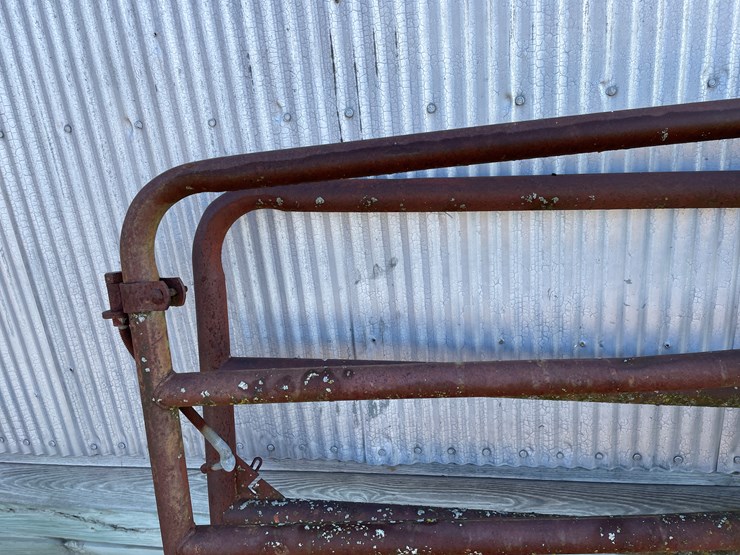 #6064-•-(5)-gates-image-18