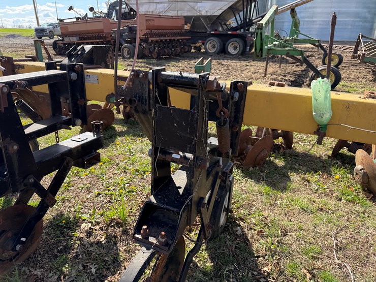 2000-landoll-2000-image-26