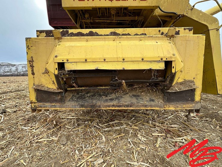 new-holland-70-image-10