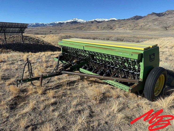 john-deere-8300-image-1