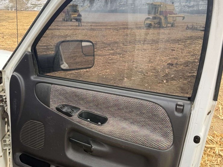 1999-dodge-ram-2500-image-35