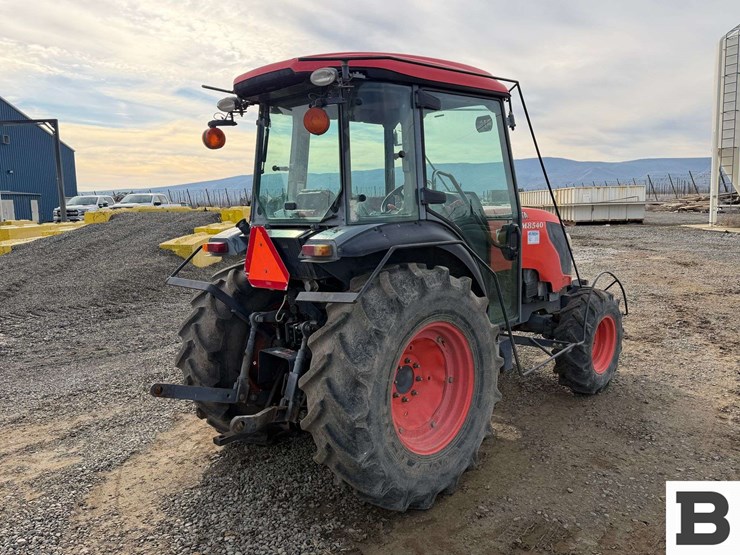 2016-kubota-m8540hd-image-2