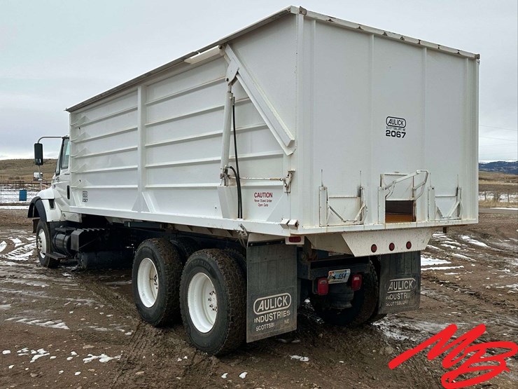 2004-international-7600-image-7