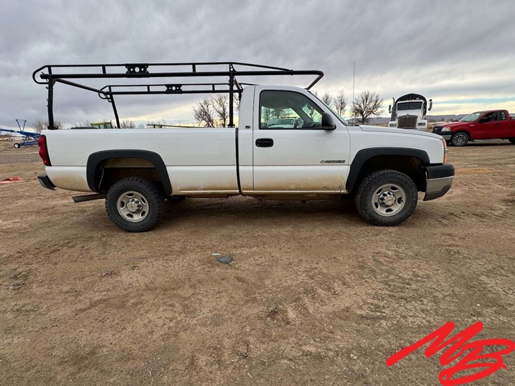 2003-chevrolet-silverado-2500-image-4