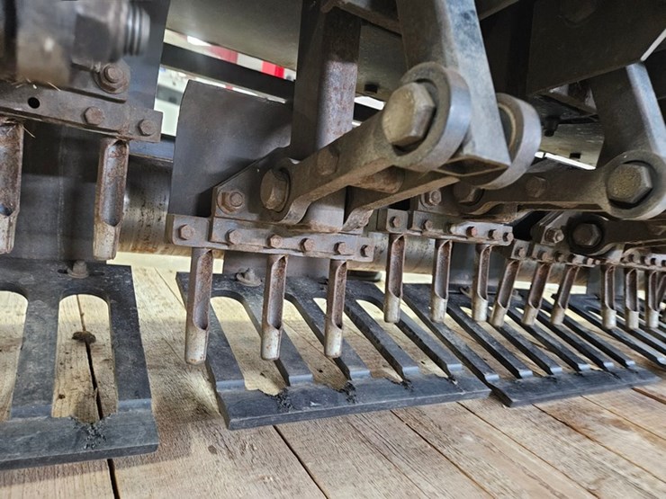 2000-john-deere-aercore-2000-image-16