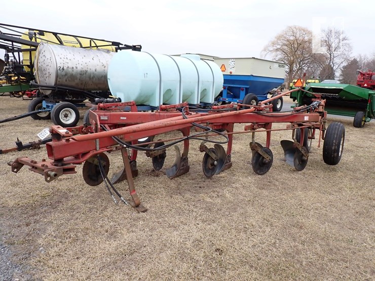 international-720-image-2