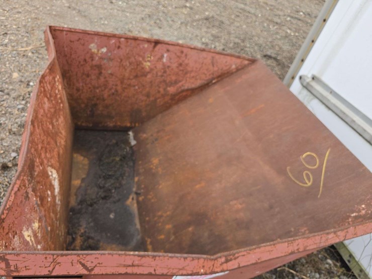 forklift-self-dumping-hopper,-5'-x-5'-image-5