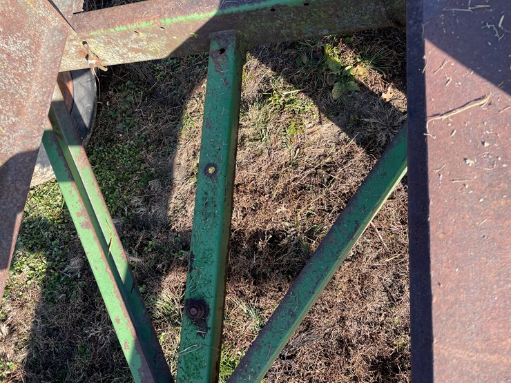 #6035-•-homemade-bale-mover-on-running-gear-image-10