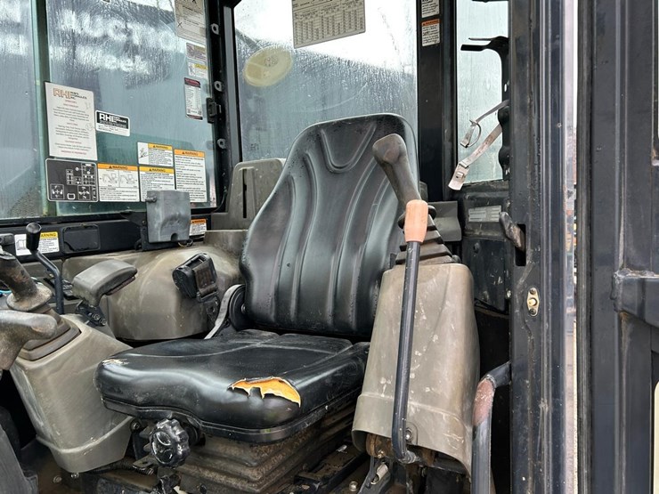 2017-yanmar-sv100-image-17