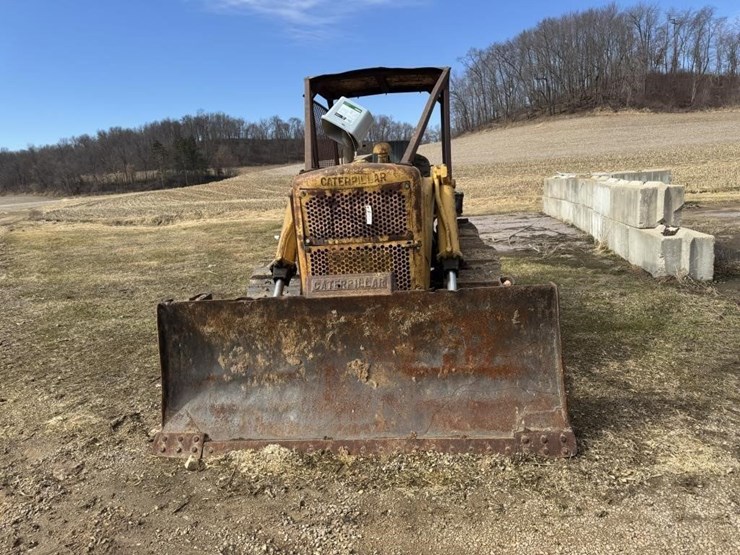 caterpillar-d6-image-2