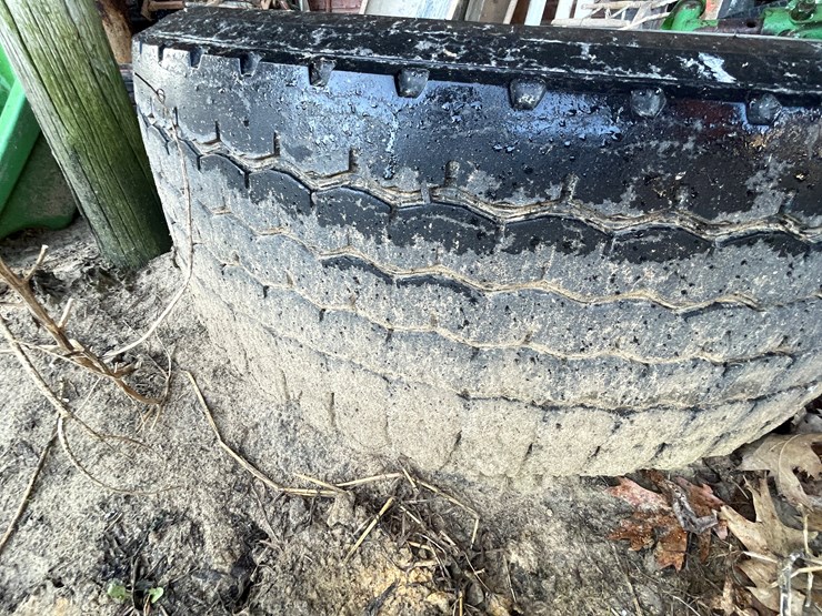 #6081-•-(2)-kumho-tires-image-10