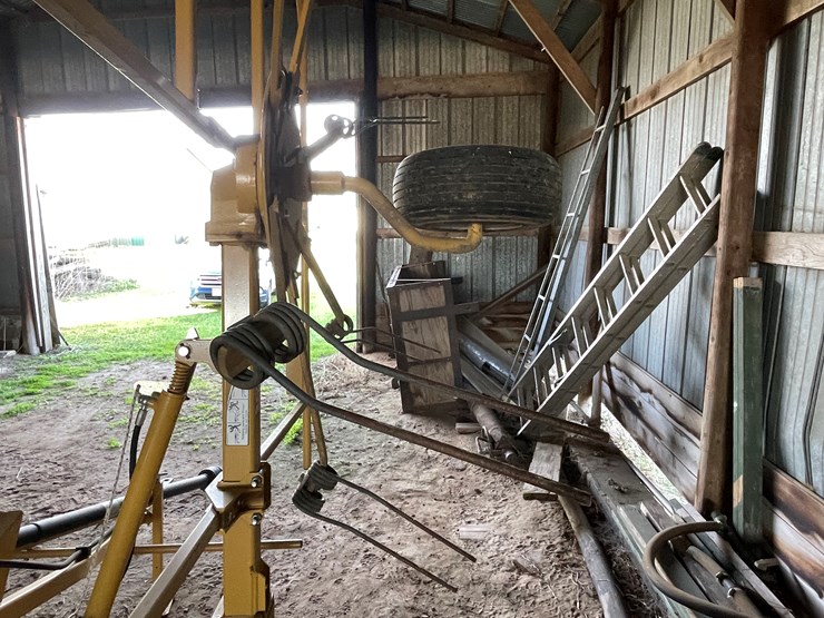 #6039-•-2021-vermeer-(2)-basket-tedder-image-13