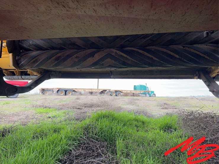 new-holland-h8040-image-12