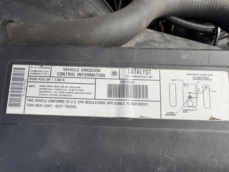 2000-chevrolet-1500-image-16