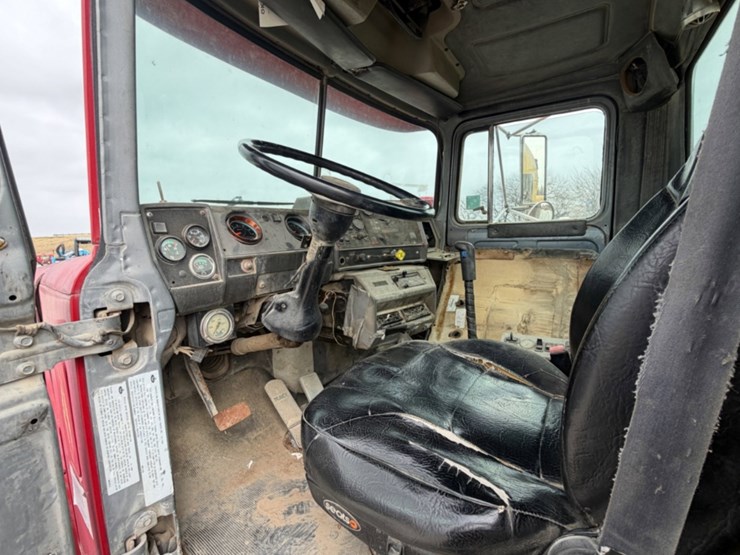 1999-mack-mixer-image-8