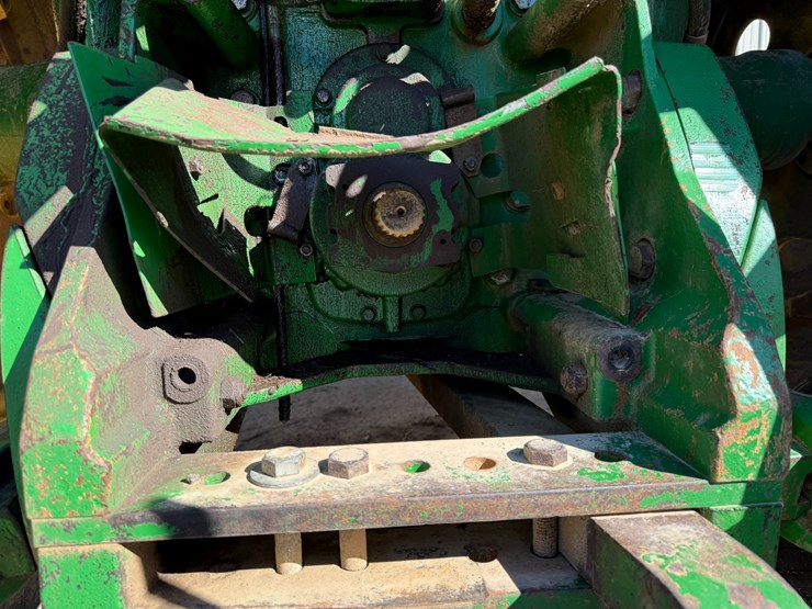 2007-john-deere-8230-image-57