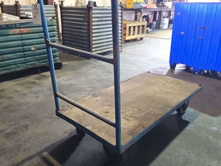 rolling-cart-on-hd-caster-wheels-image-3